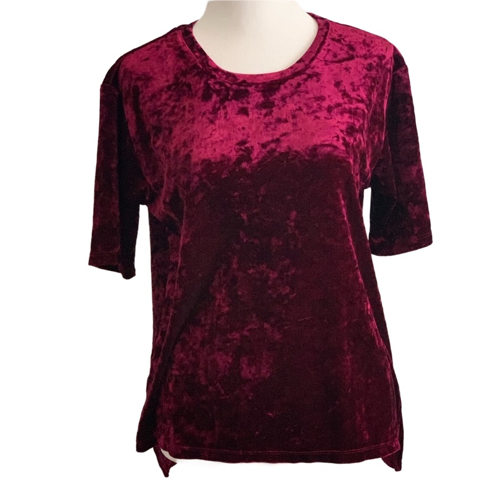 LOVE ON A HANGER BURGUNDY Crushed Velvet Short Sleeve Blouse Shirt Size: Small
